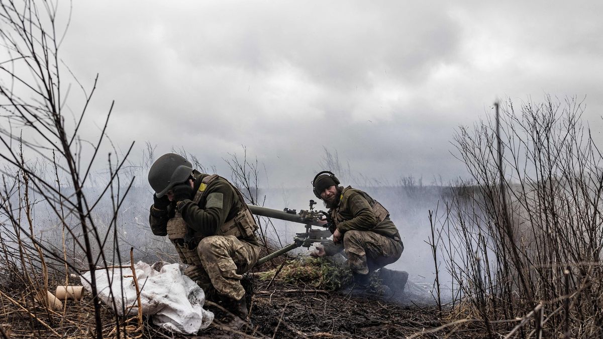 Ukrajincům dochází munice, na malé skupinky Rusů už ani neútočí